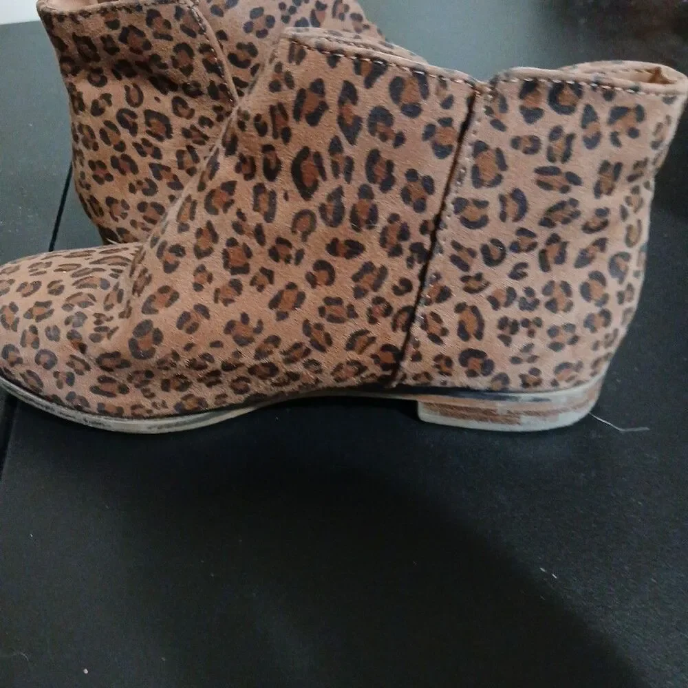Cat & Jack Leopard Print Boots Booties Ankle Boot Shoes Size 1